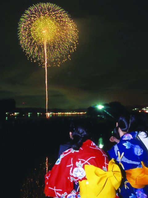 夏天在日本感受“花火大会”