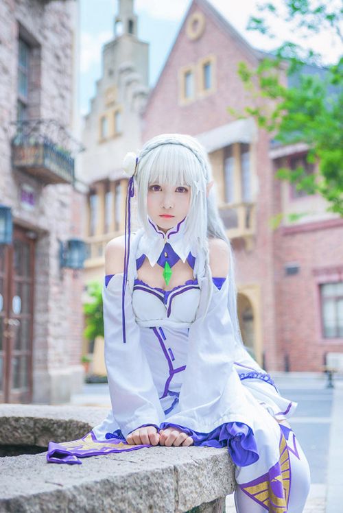 颜值逆天的小姐姐！艾米莉亚COSPLAY